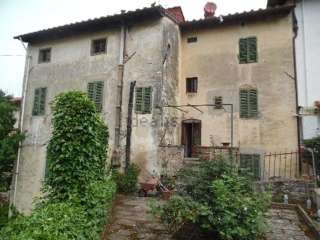 Casa in vendita a Vicchio, Toscana