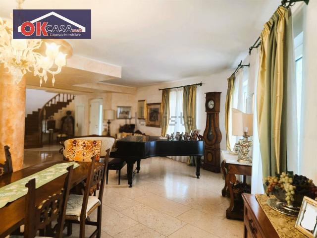 Casa in vendita a Castel D'azzano, Veneto