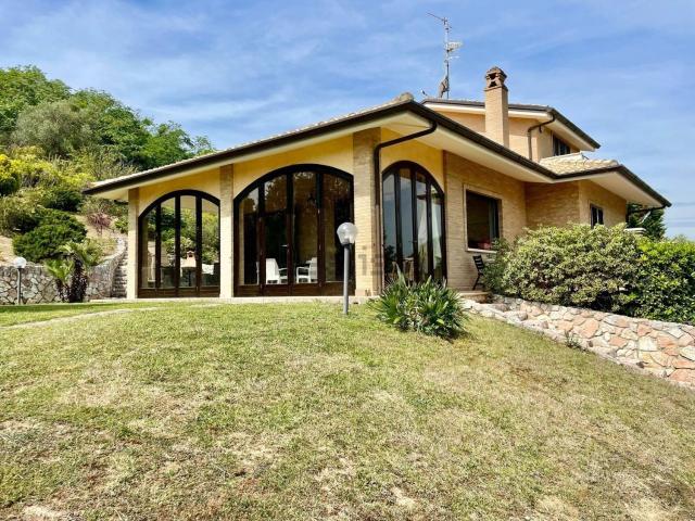 Casa in vendita a Marche, Ascoli Piceno