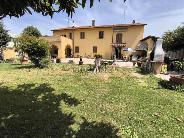 Casa in vendita a Fontanelle, Prato