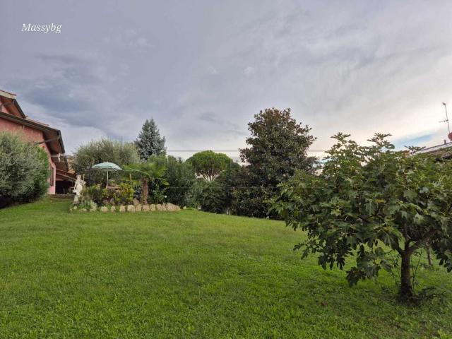 Casa in vendita a Torre De' Roveri, Lombardia