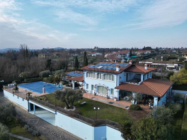Casa in vendita a Moniga Del Garda, Lombardia