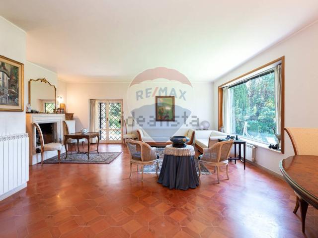 Casa in vendita a Axa, Roma Capitale