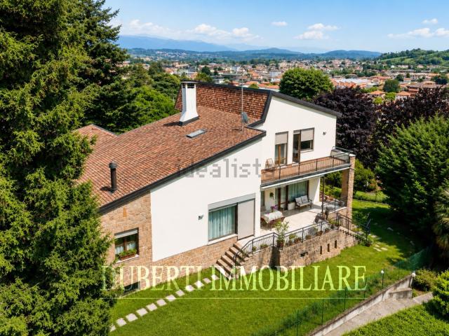 Casa in vendita a Induno Olona, Varese
