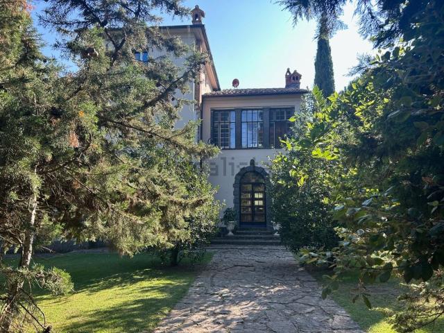 Casa in vendita a Latera, Lazio