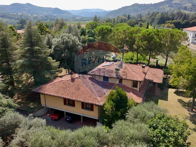 Casa in vendita a Unione della Romagna Faentina, Brisighella