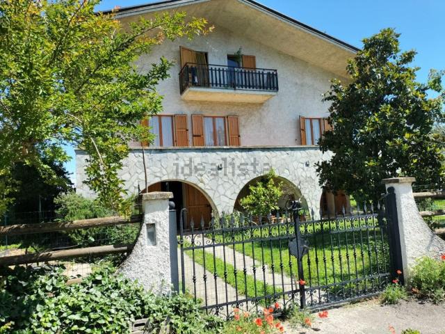 Casa in vendita a Agazzano, Reggio Emilia