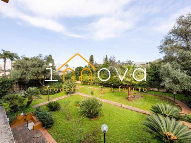 Casa in vendita a VI Circoscrizione, Palermo