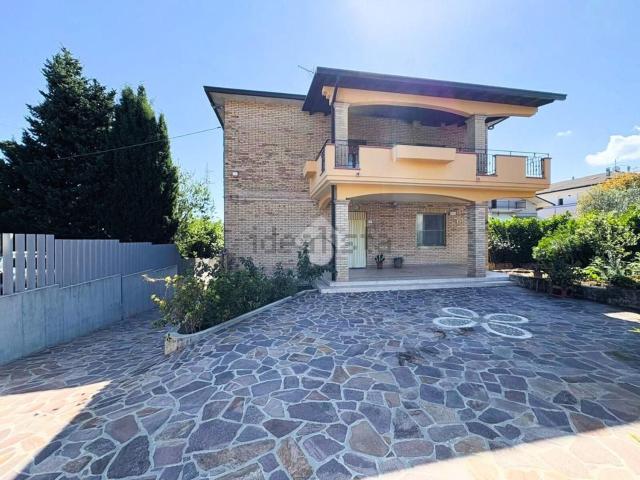 Casa in vendita a Treglio, Abruzzo