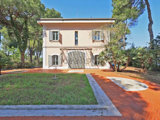Casa in vendita a Rimini, Reggio Emilia