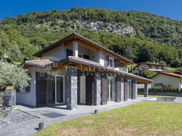 Casa in vendita a Narro, Tremezzina