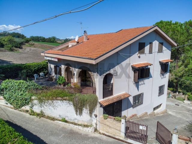 Casa in vendita a Pianella, Abruzzo