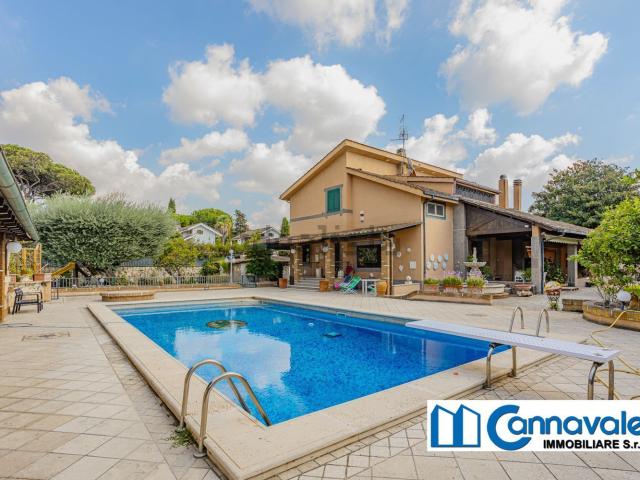 Casa in vendita a Acilia Sud, Roma