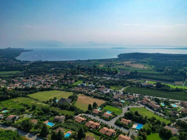 Casa in vendita a Lonato, Lombardia