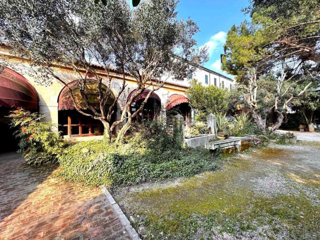Casa in vendita a Legnago, Veneto