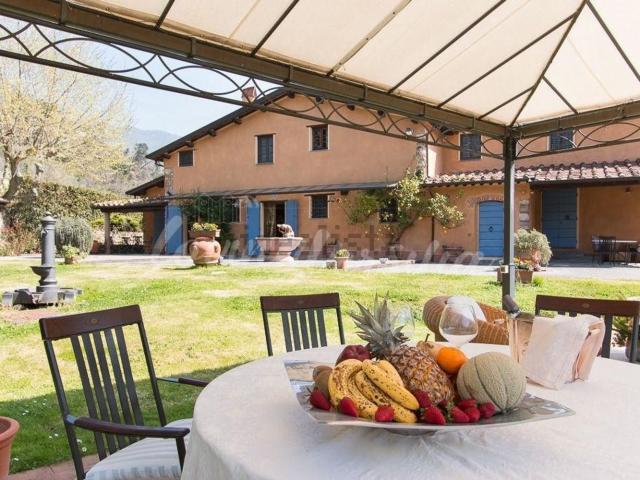 Casa in vendita a Tonfano, Toscana