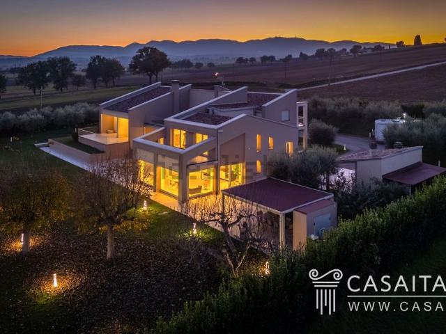 Casa in vendita a Montefalco, Umbria