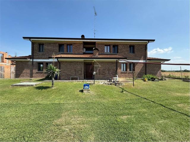Casa in vendita a Unione Delta del Po, Migliaro