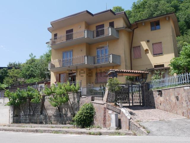 Casa in vendita a Vetriera, Monteforte Irpino