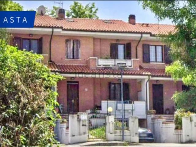 Casa in vendita a Pozzo, Marche