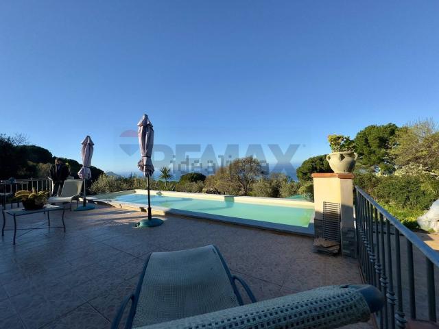 Casa in vendita a Sant'Ambrogio, Cefalù