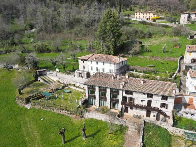 Casa in vendita a Comunità Montana Parco Alto Garda bresciano, Gargnano