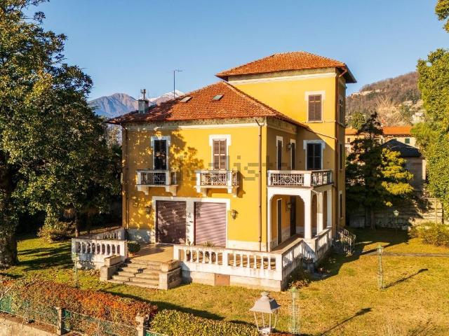 Casa in vendita a Comunità Montana Valli del Verbano, Maccagno
