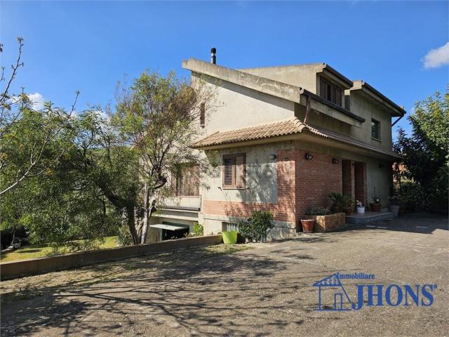 Casa in vendita a Pergusa, Enna