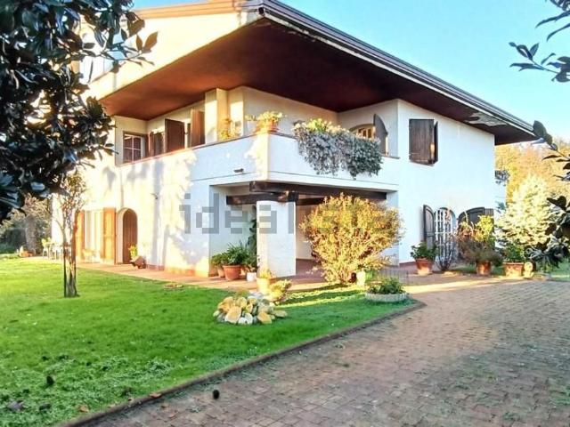 Casa in vendita a Montignoso, Toscana