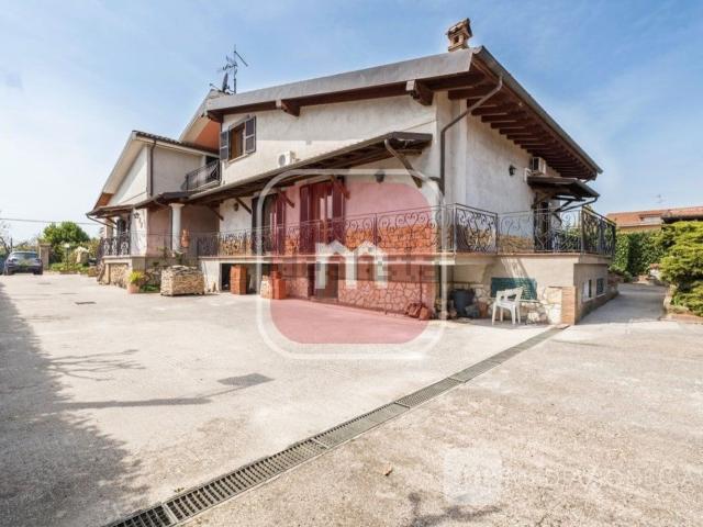 Casa in vendita a Borgo San Martino, Roma Capitale