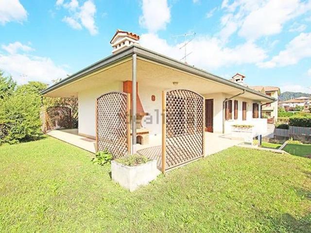 Casa in vendita a Ponte San Pietro, Lombardia