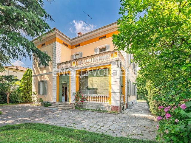 Casa in vendita a Crevenna, Erba