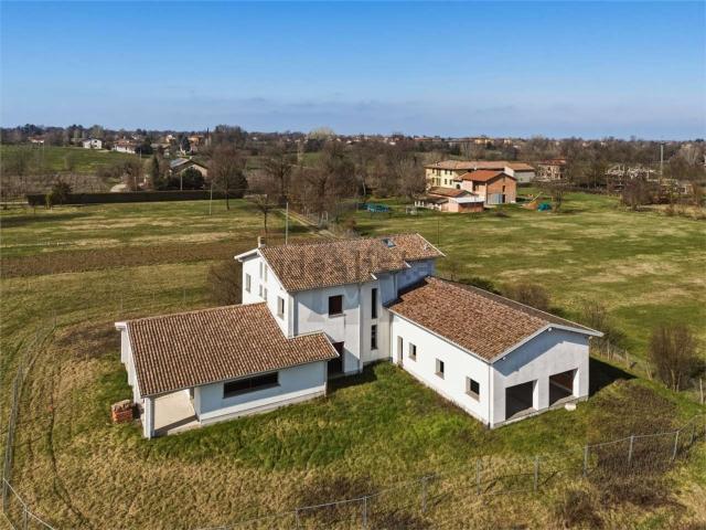 Casa in vendita a Colline Matildiche, Re