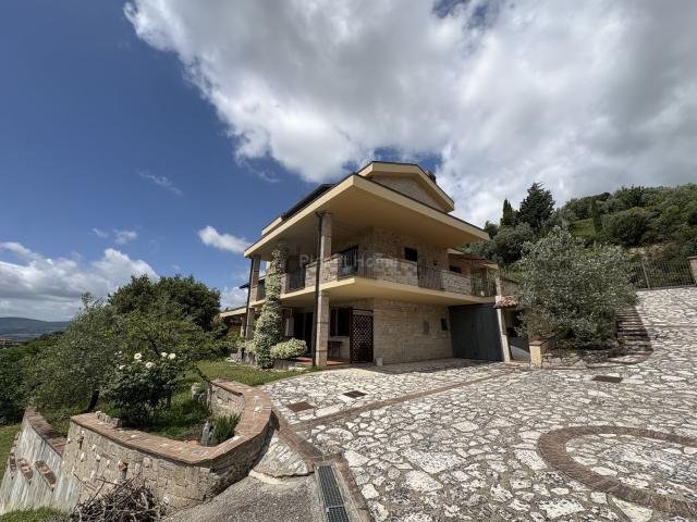 Casa in vendita a San Gemini, Umbria