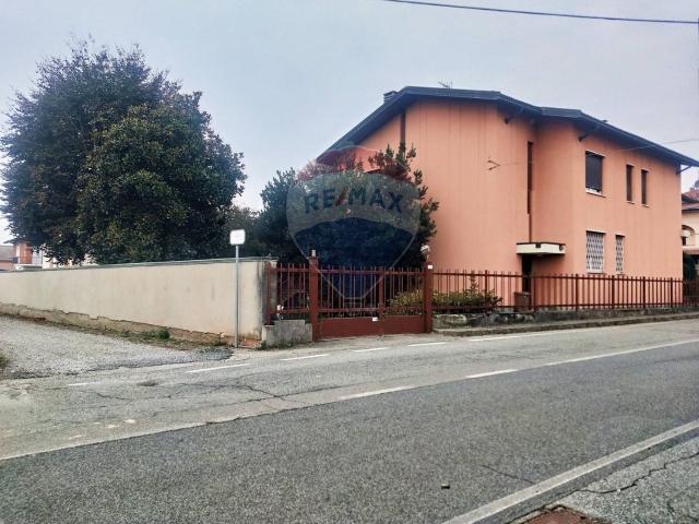 Casa in vendita a Benna, Biella
