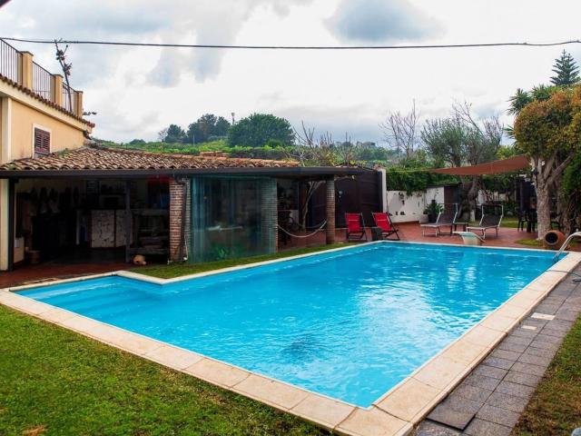 Casa in vendita a Acireale, Sicilia