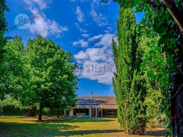 Casa in vendita a Unione dei comuni Valle del Savio, Cesenà