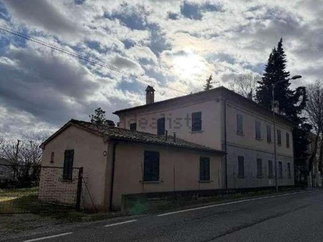 Casa in vendita a Pesaro, Valle di Ginestreto Casa in vendita a Pesaro, Valle di Ginestreto