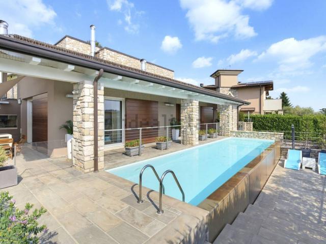Casa in vendita a Adro, Brescia