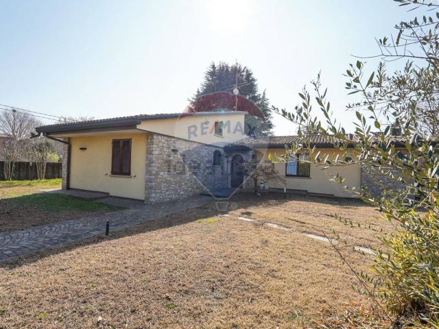 Casa in vendita a Bonate Sotto, Bergamo