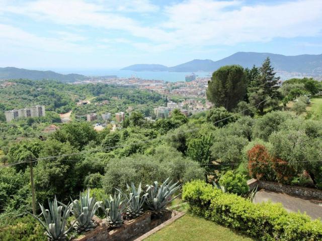 Casa in vendita a La Spezia, Liguria