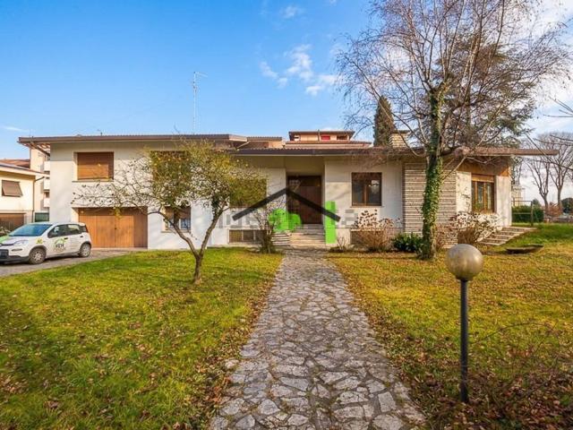 Casa in vendita a Maniago, Friuli-Venezia Giulia
