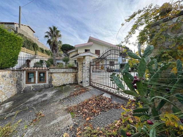 Casa in vendita a Calabria, Catanzaro