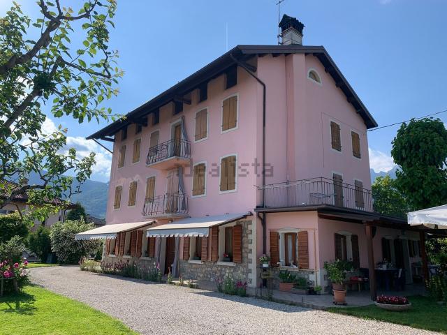 Casa in vendita a Feltre, Veneto