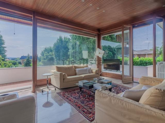 Casa in vendita a Buccinigo, Erba