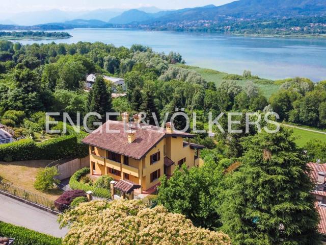 Casa in vendita a Galliate Lombardo, Lombardia