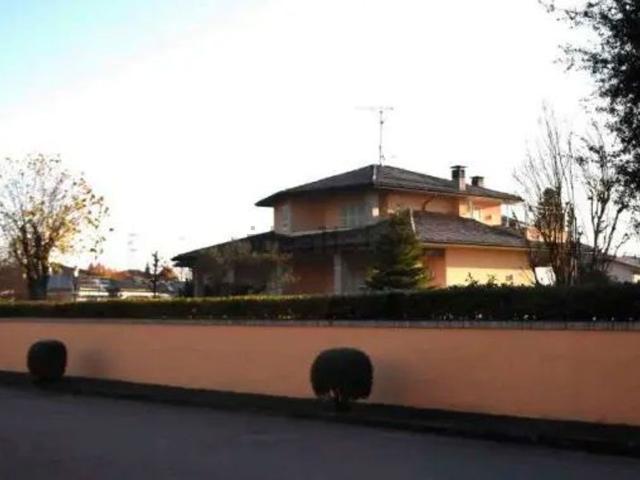 Casa in vendita a Ca' Vecchia, Cadeo