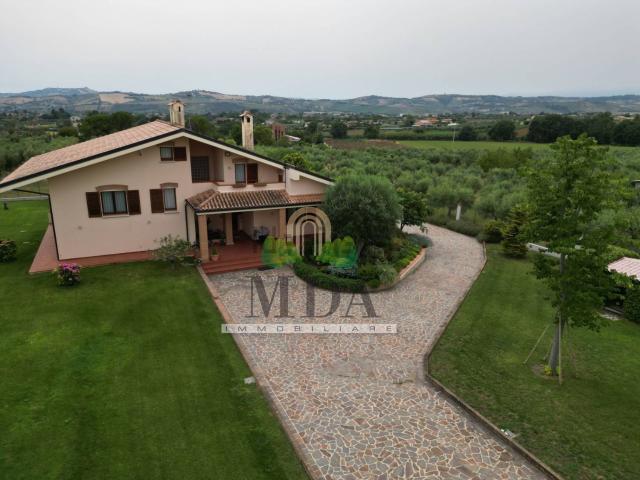Casa in vendita a Giulianova, Abruzzo