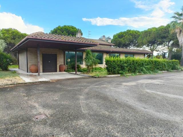 Casa in vendita a Agraria, Marche