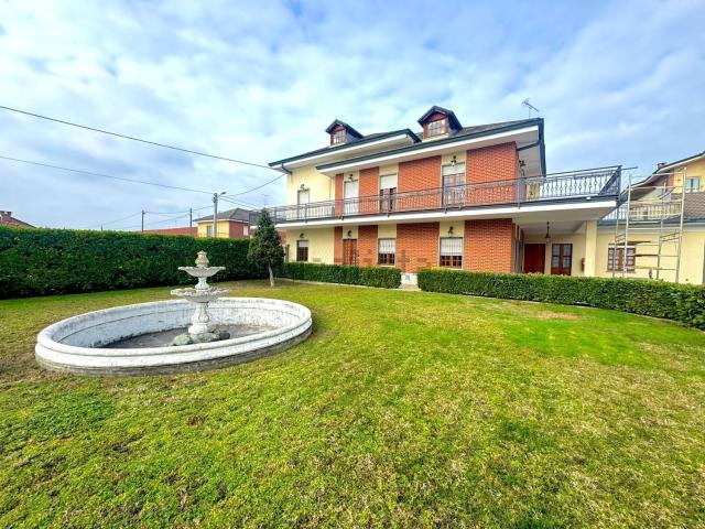 Casa in vendita a Sommariva del Bosco, Piemonte